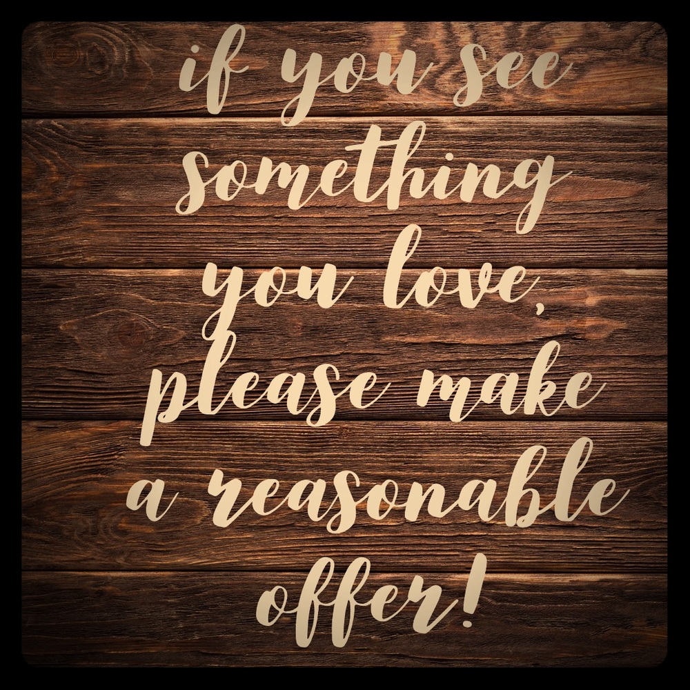 Please view entire post before making offers 🥂